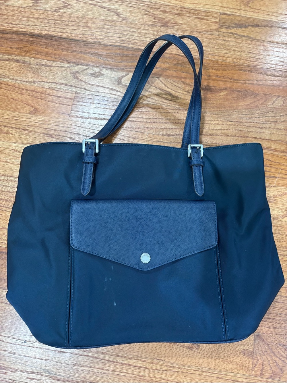 Michael Kors Classic Navy Blue Women's Tote Bag with Front Pocket